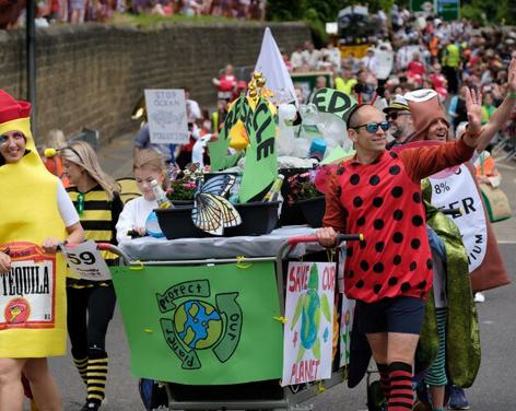 Great Knaresborough Bed Race