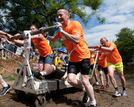 Great Knaresborough Bed Race