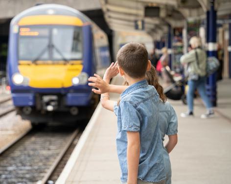 Knaresborough and Harrogate train link