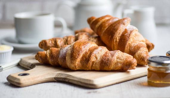 Content white hart hotel harrogate breakfast croissants 1424964170 1